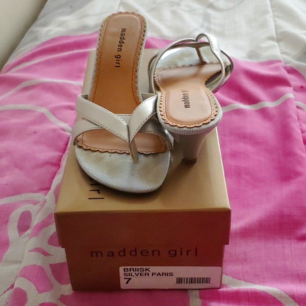Vintage 90's Madden Girl Silver Kitten Heels